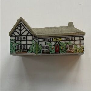 Wade England Figurines Whimsey on Why The Barley Mow #8